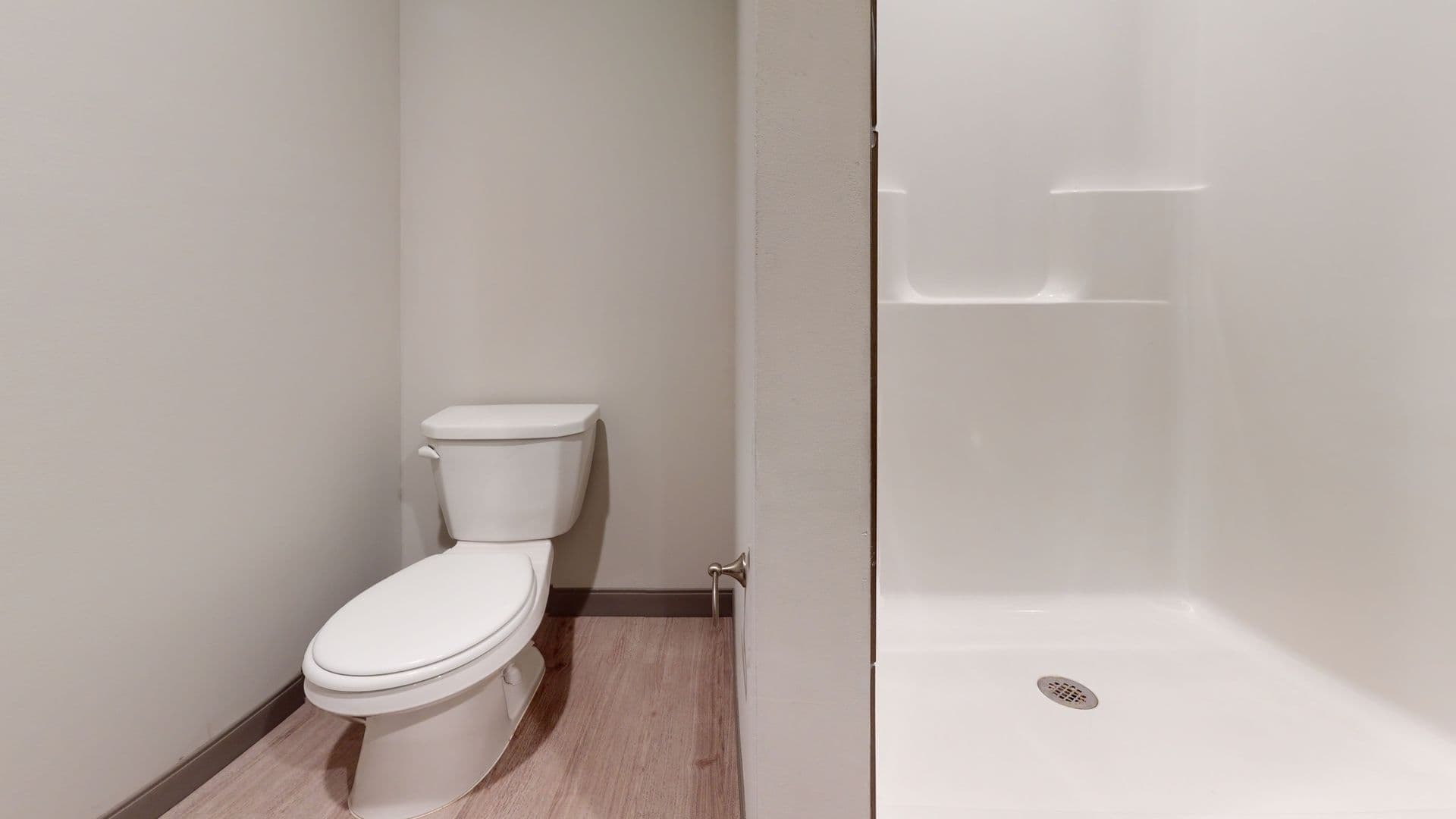 Minneapolis Apartment: 1027 13th Ave SE
