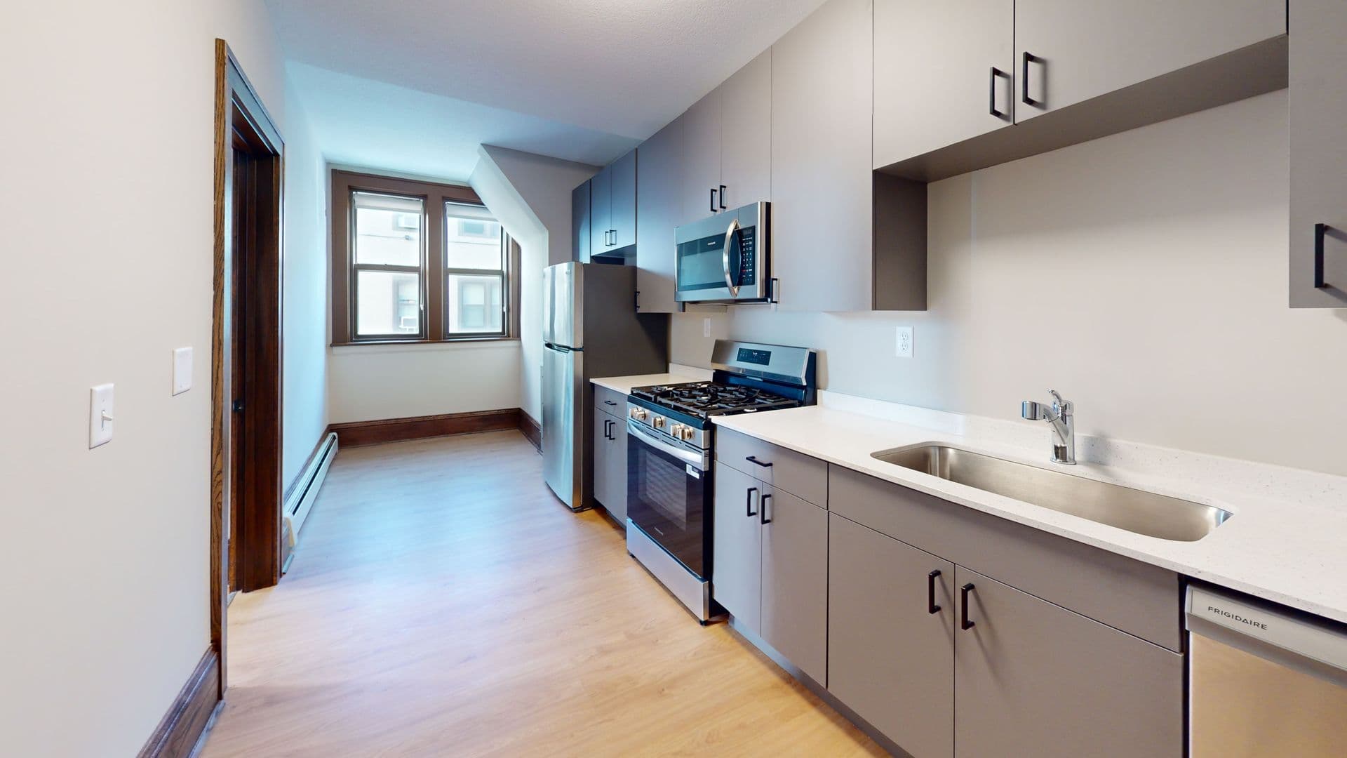 Minneapolis Apartment: 1127 4th St SE