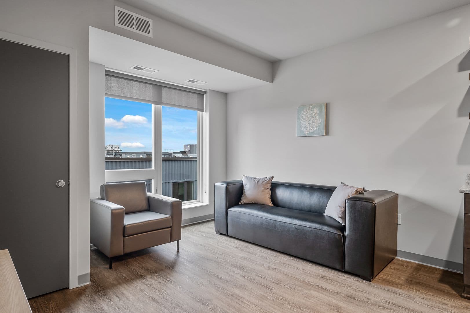 Minneapolis Apartment: 1307 4th Street SE