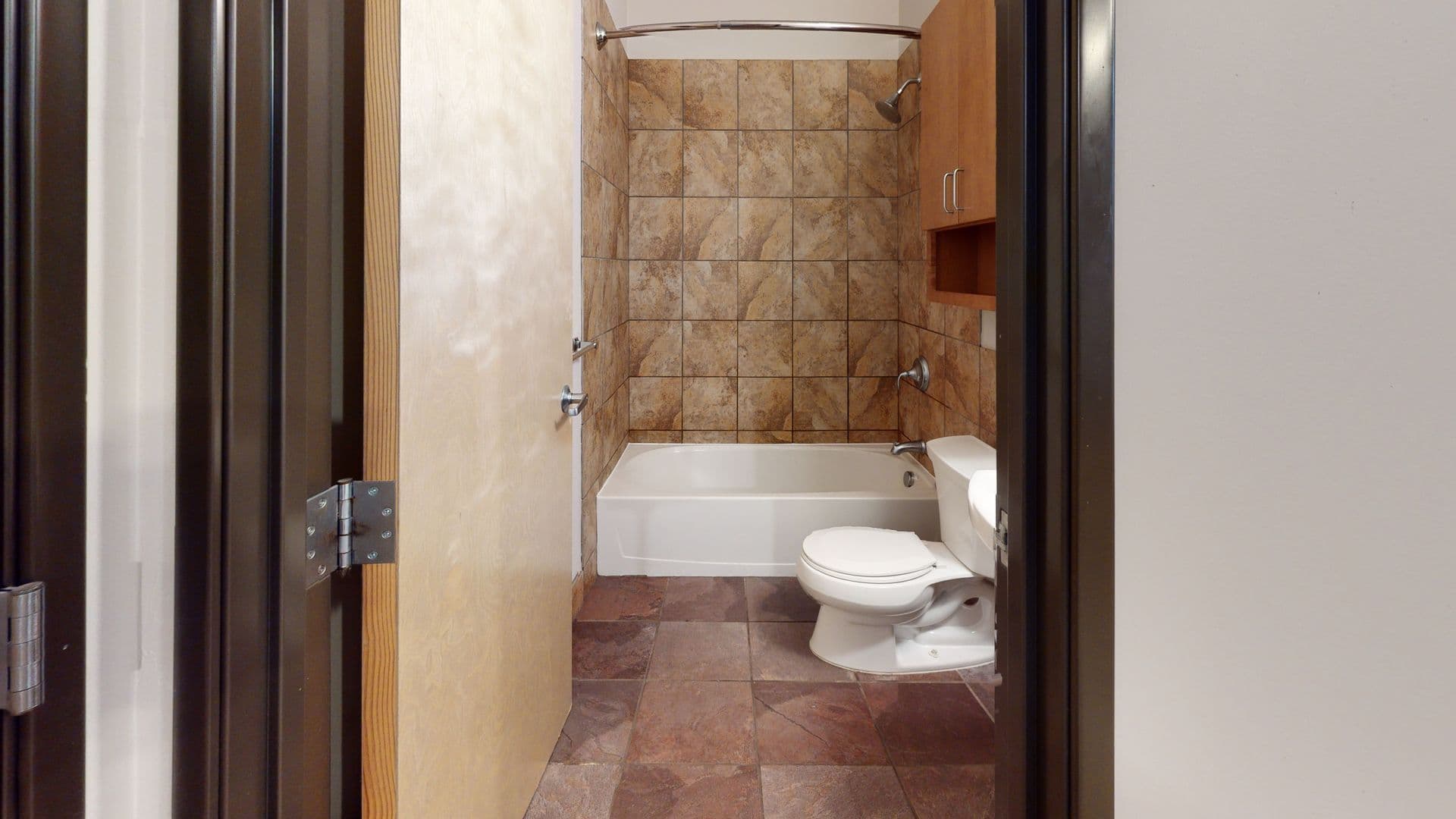 Minneapolis Apartment: 1011 & 1015 4th St SE