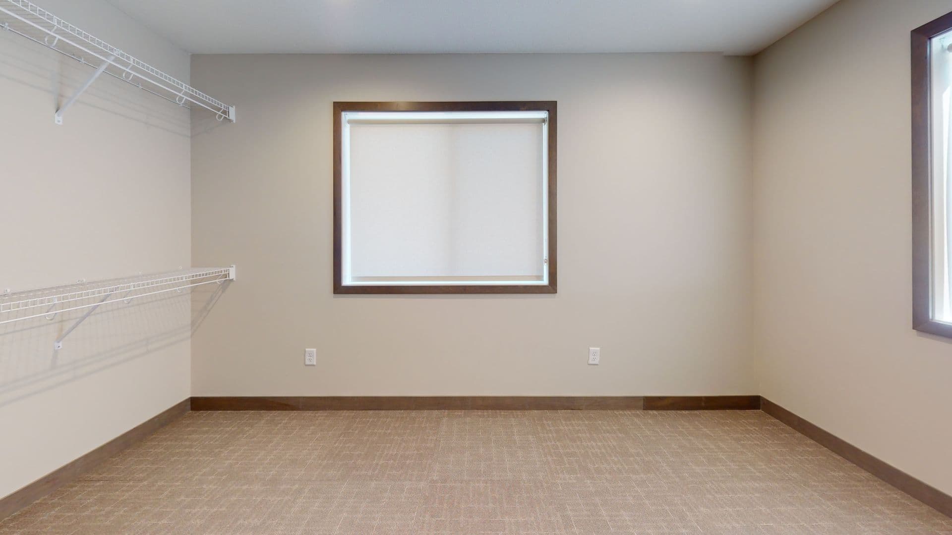 Minneapolis Apartment: 621 11th Ave SE
