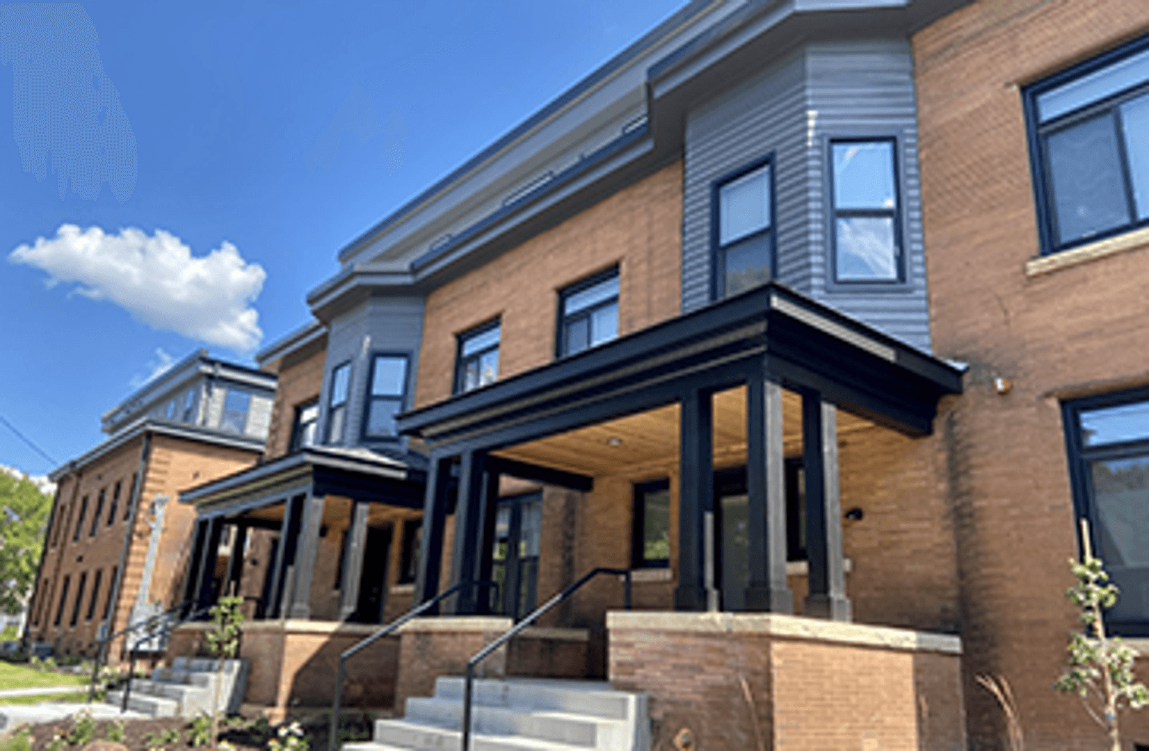 Minneapolis Apartment: 616 12th Ave SE