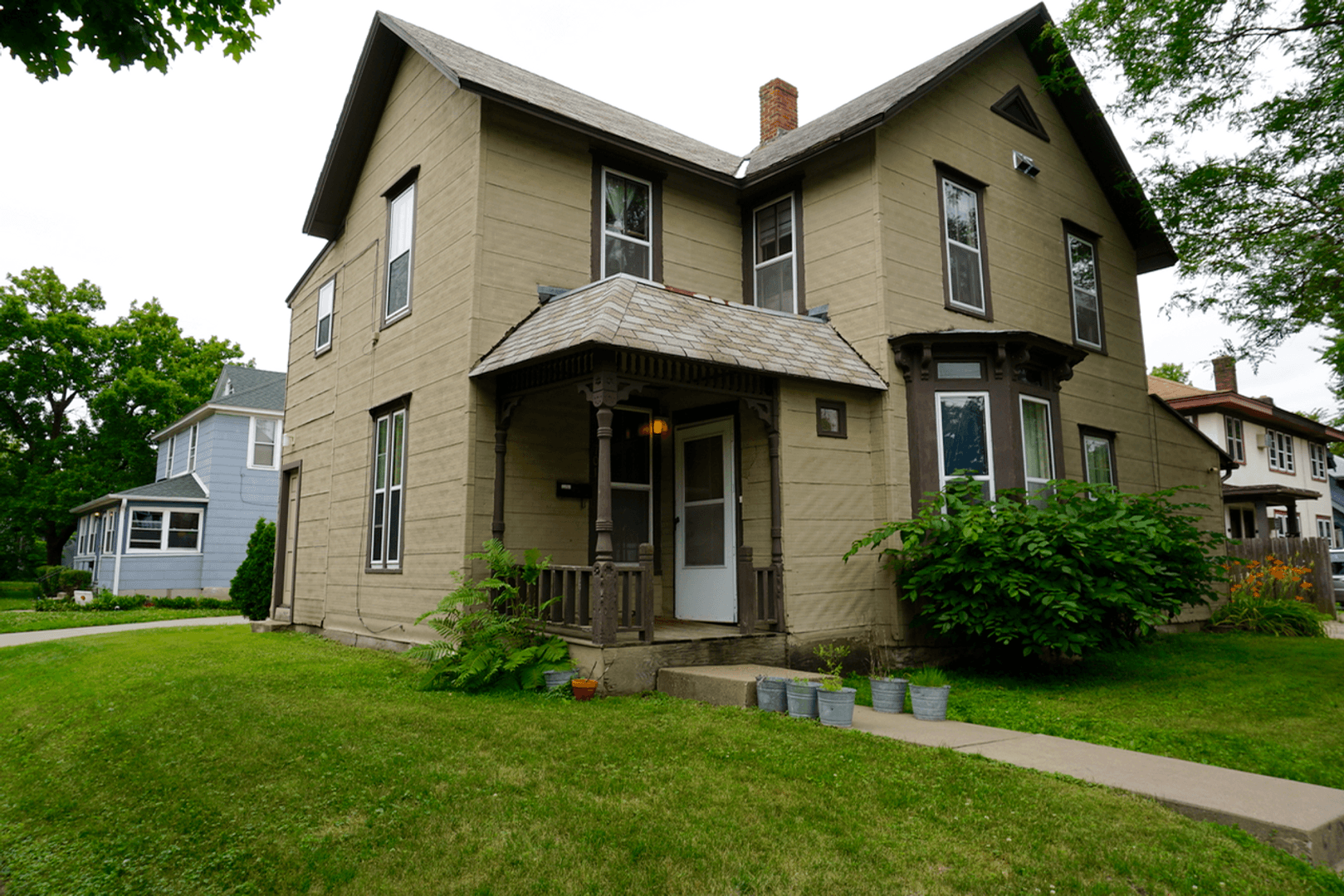 Minneapolis Apartment: 701 6th St SE