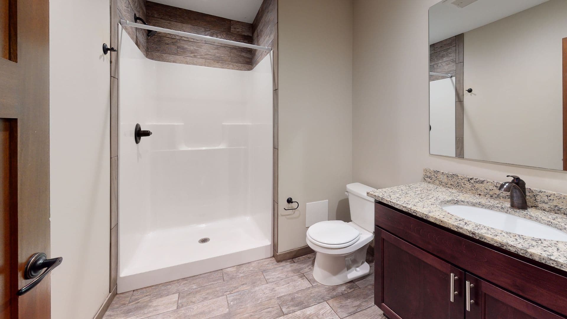 Minneapolis Apartment: 917 7th St SE