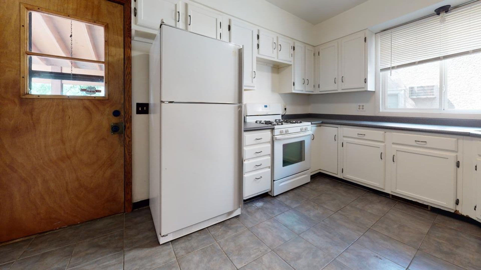 Minneapolis Multiplex: 408-410 8th St SE