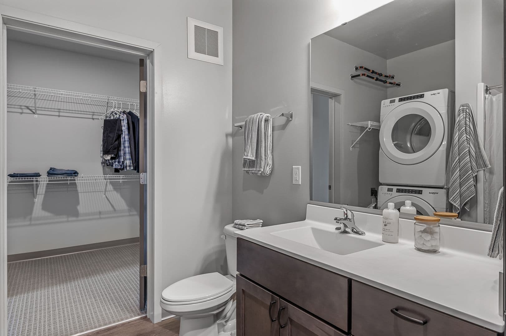 Minneapolis Apartment: 1307 4th Street SE