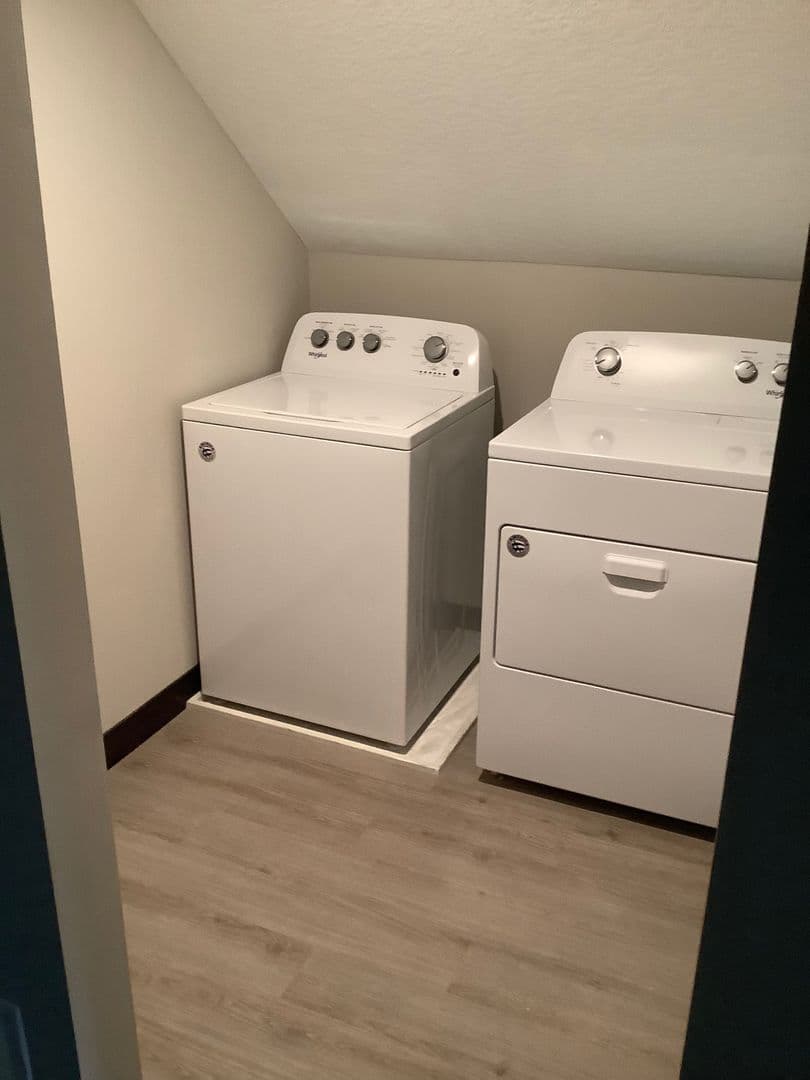 Minneapolis Apartment: 1027 13th Ave SE
