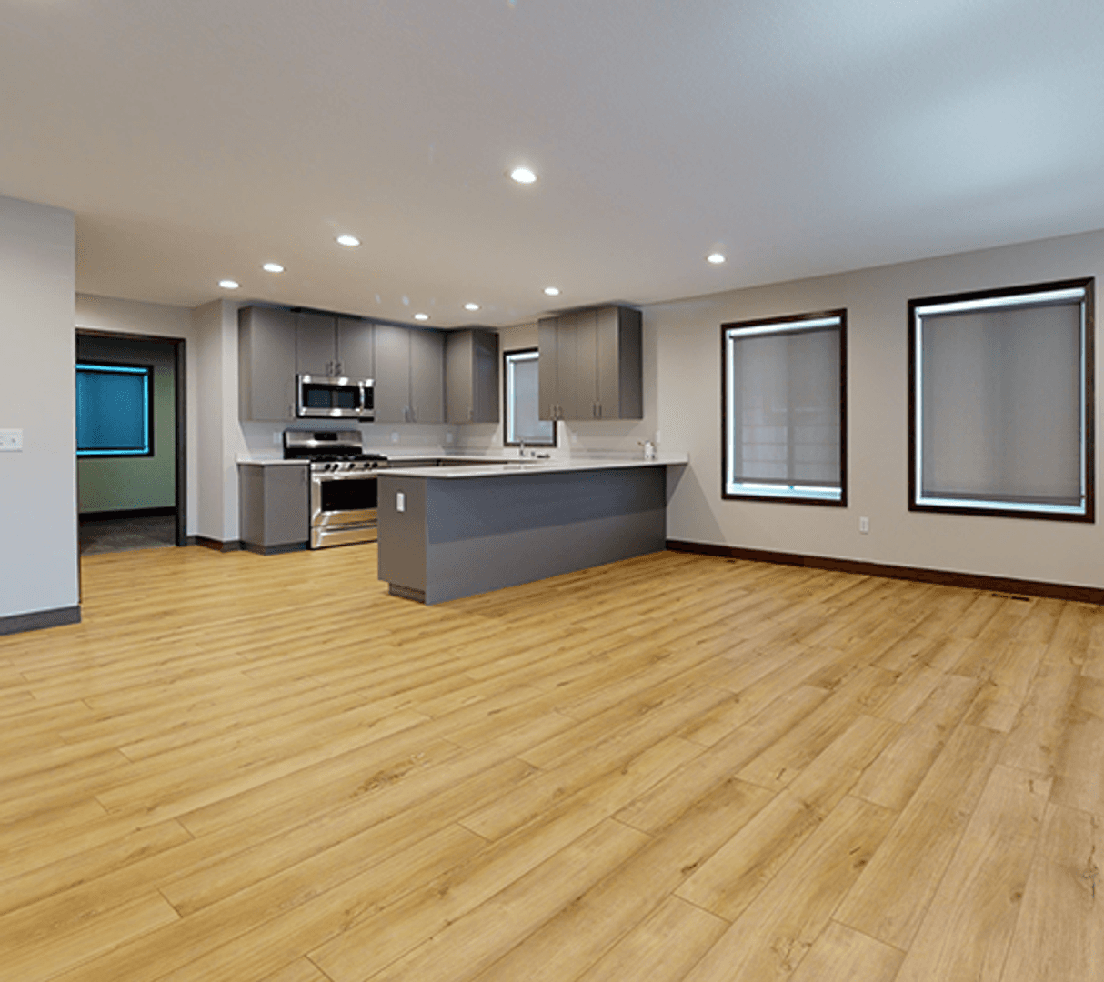 Minneapolis Apartment: 1915 Como Ave SE