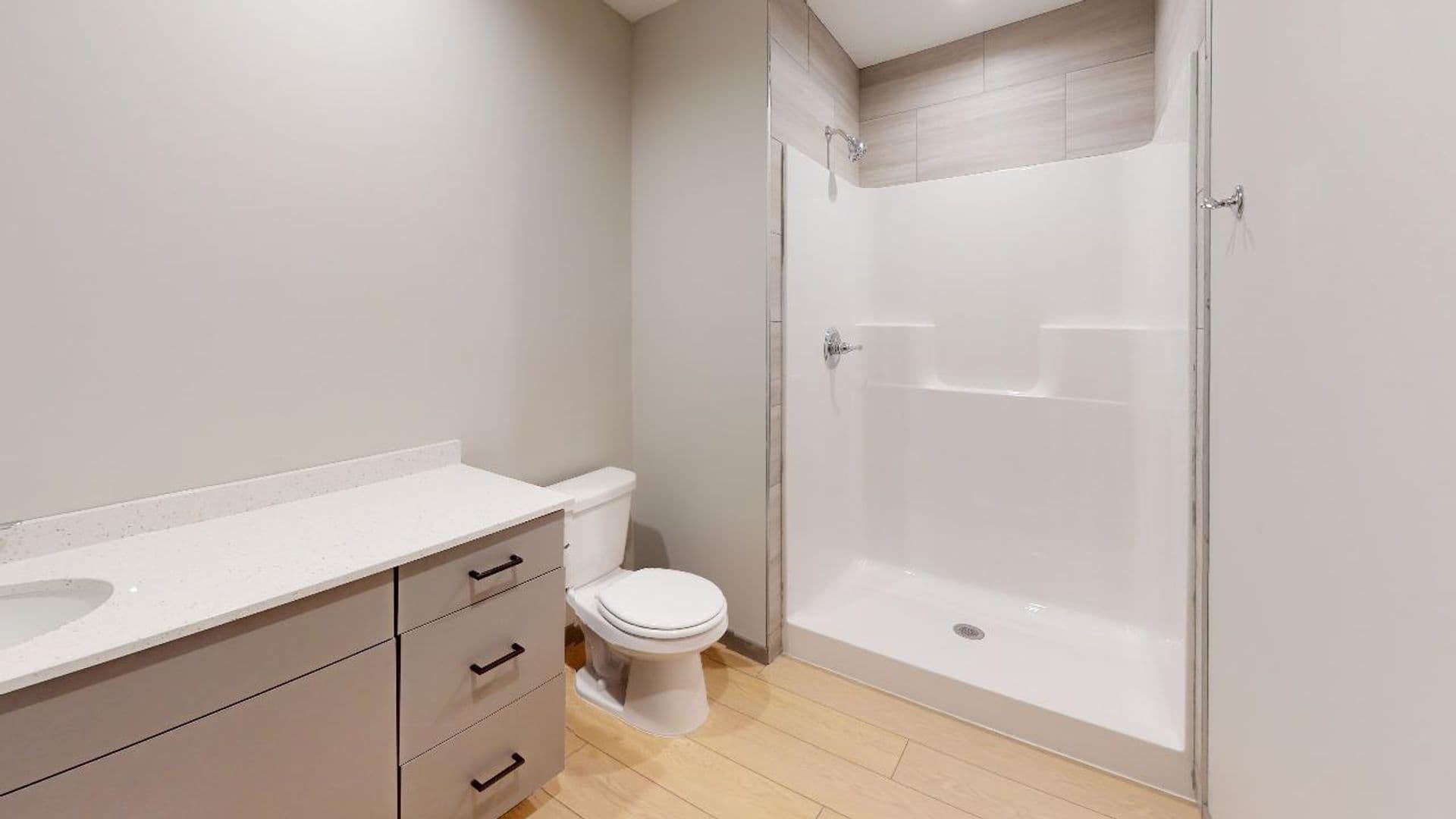 Minneapolis Apartment: 716 11th Ave SE