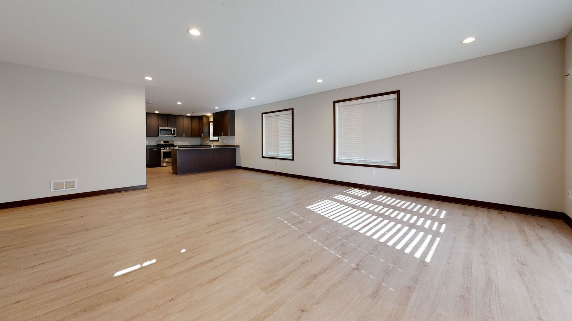 Minneapolis Apartment: 1018 13th Ave SE