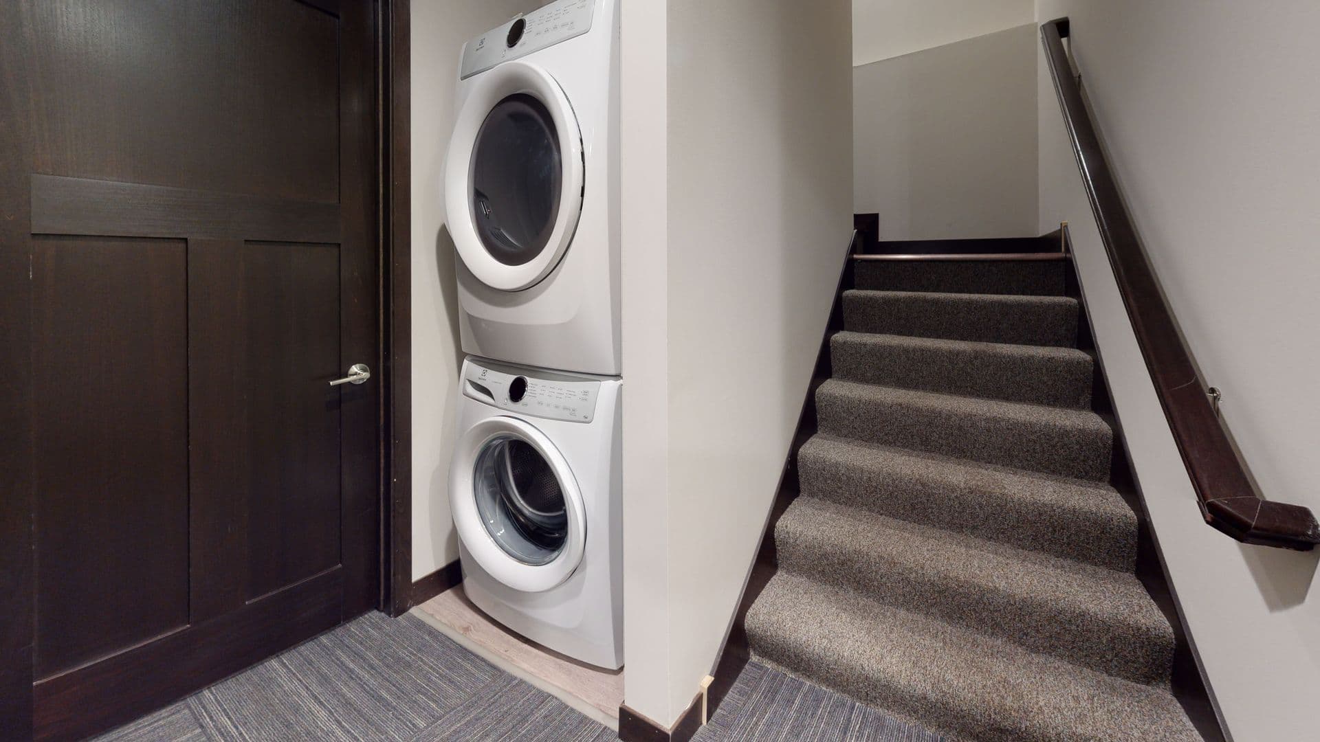 Minneapolis Apartment: 505 8th St SE