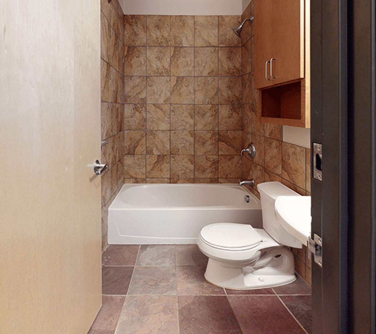 Minneapolis Apartment: 1011 & 1015 4th St SE