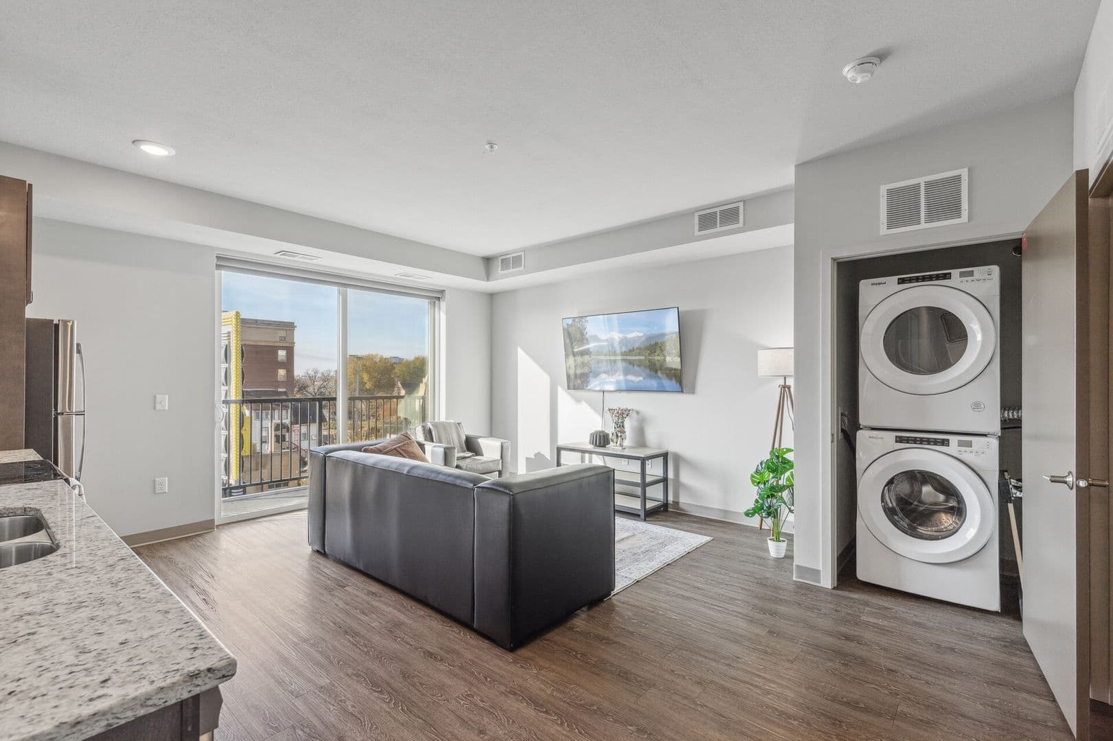 Minneapolis Apartment: 1307 4th Street SE