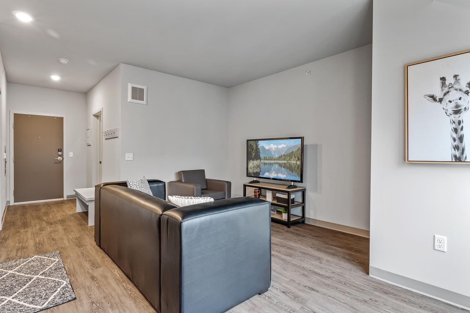 Minneapolis Apartment: 1307 4th Street SE
