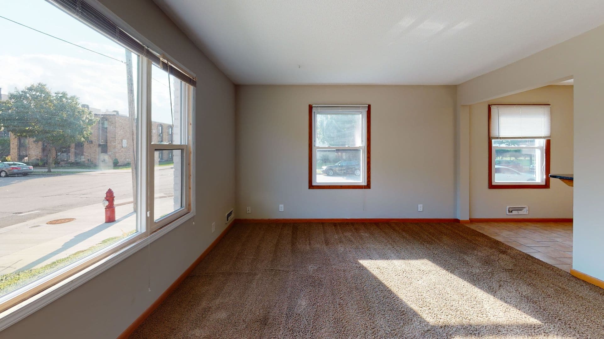 Minneapolis Apartment: 1203 Como Ave SE