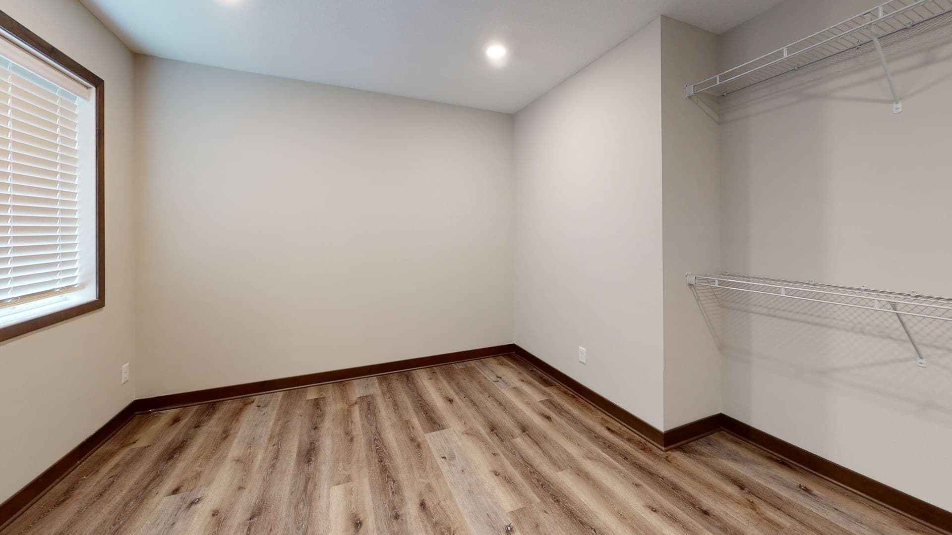 Minneapolis Apartment: 1048 23rd Ave SE