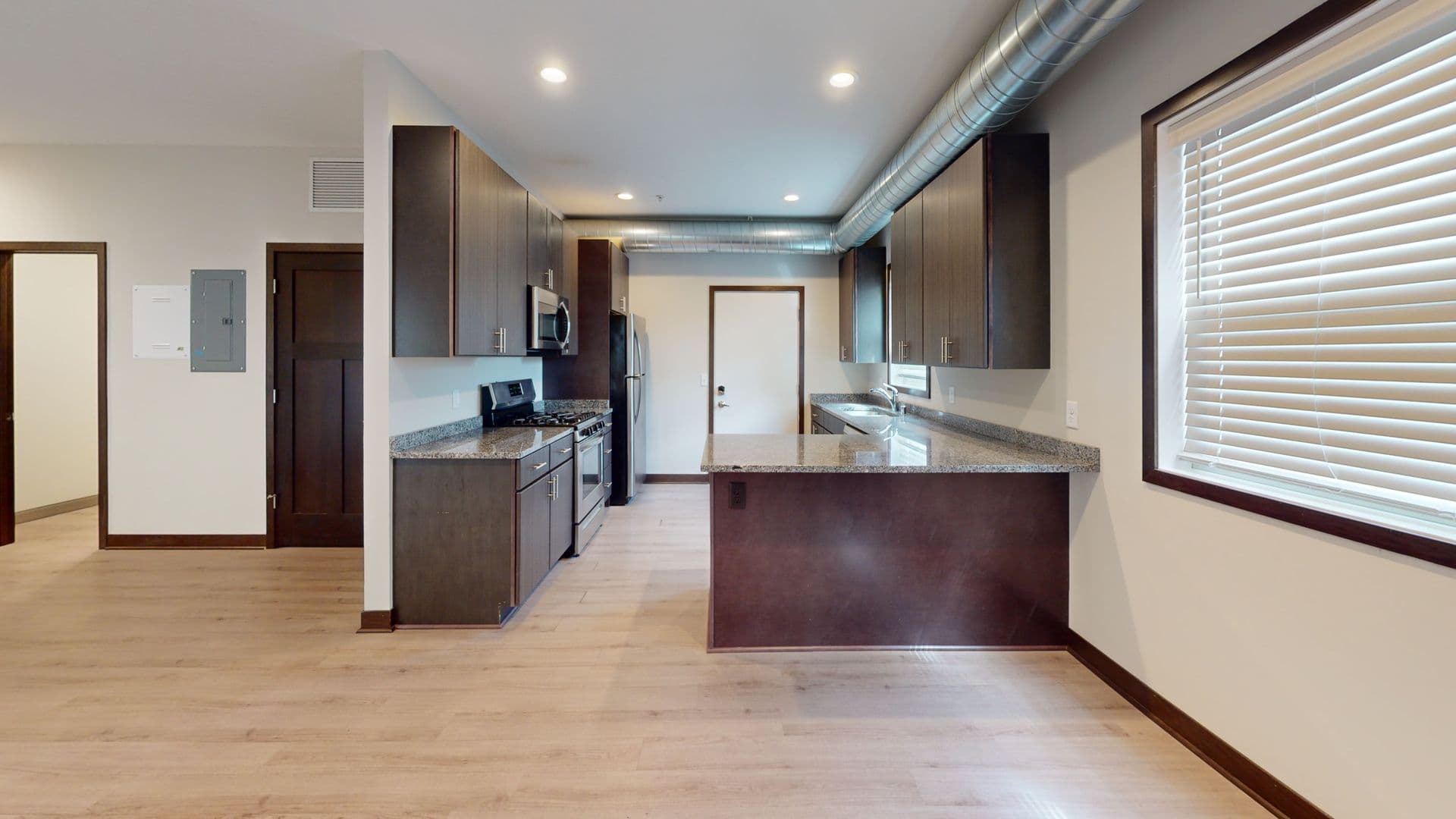 Minneapolis Apartment: 712 4th St SE
