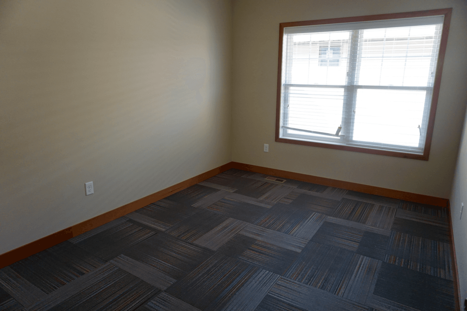 Minneapolis Apartment: 1109 8th St SE