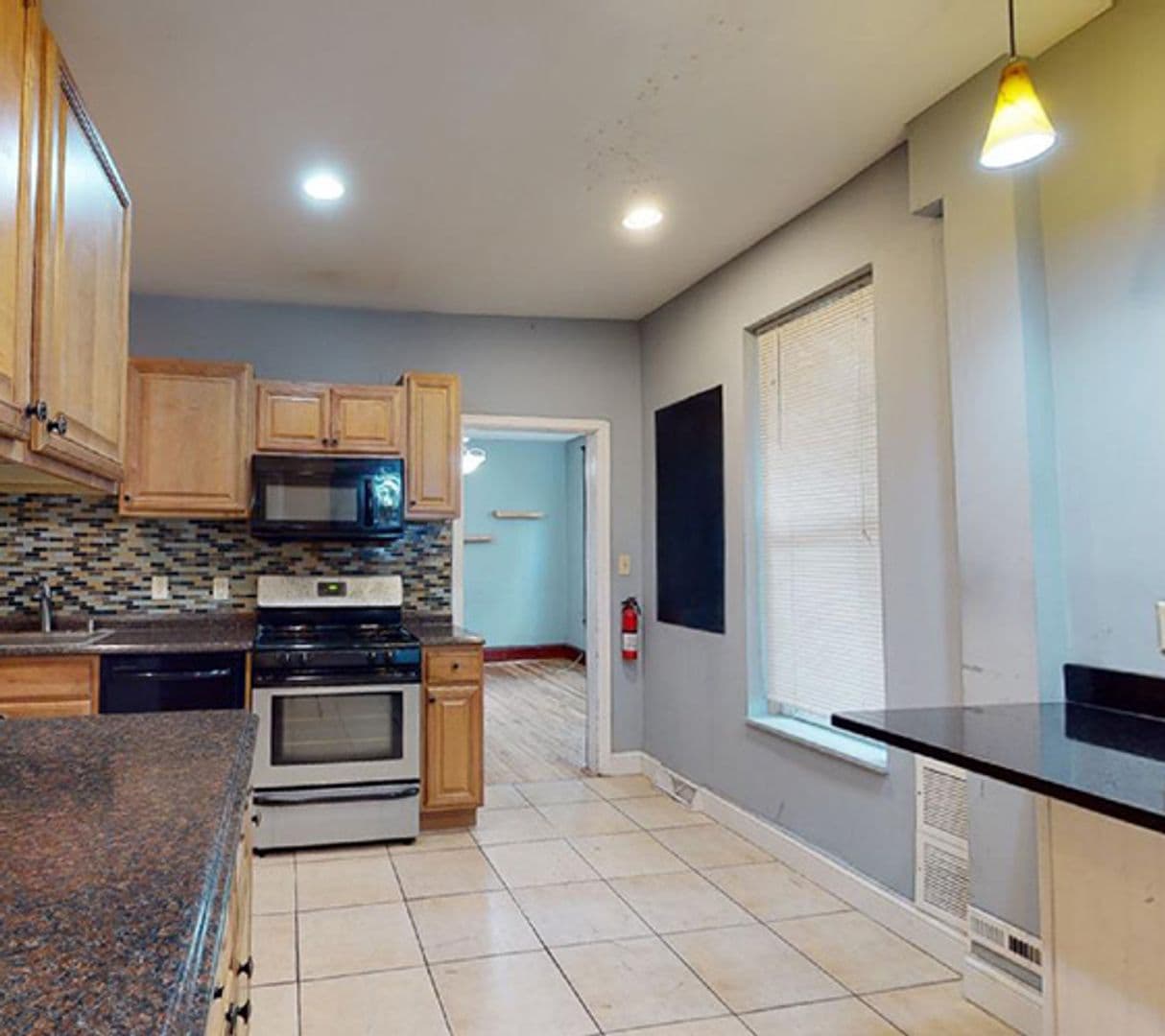 Minneapolis Apartment: 522 12th Ave SE
