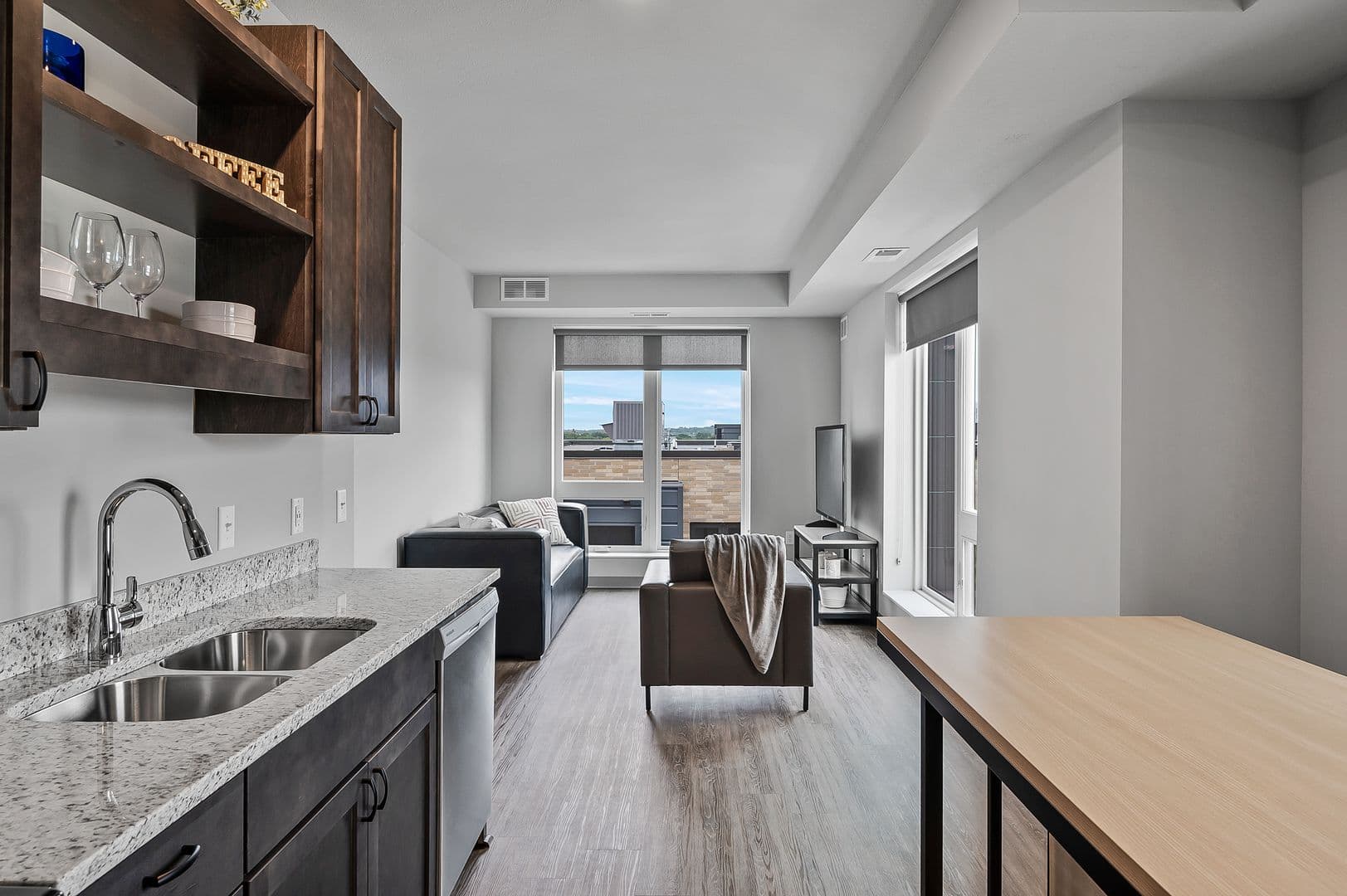 Minneapolis Apartment: 1307 4th Street SE