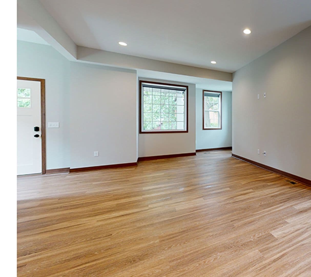Minneapolis Apartment: 1107 7th St SE