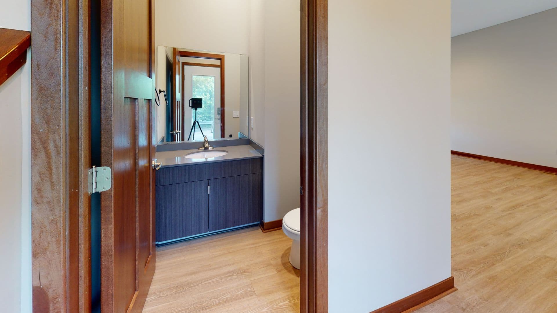 Minneapolis Apartment: 923 6th St SE