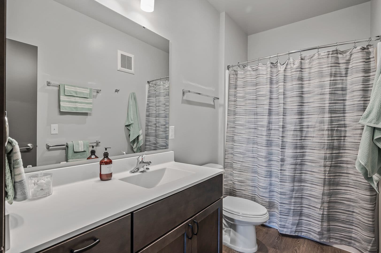 Minneapolis Apartment: 1307 4th Street SE
