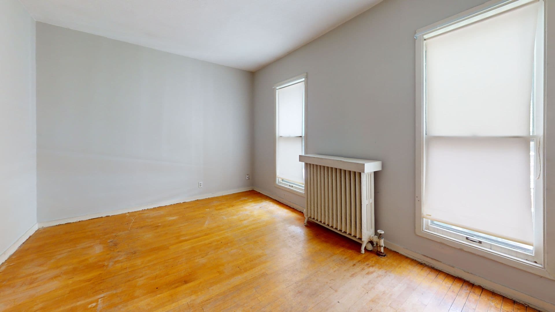 Minneapolis Apartment: 629 6th St SE