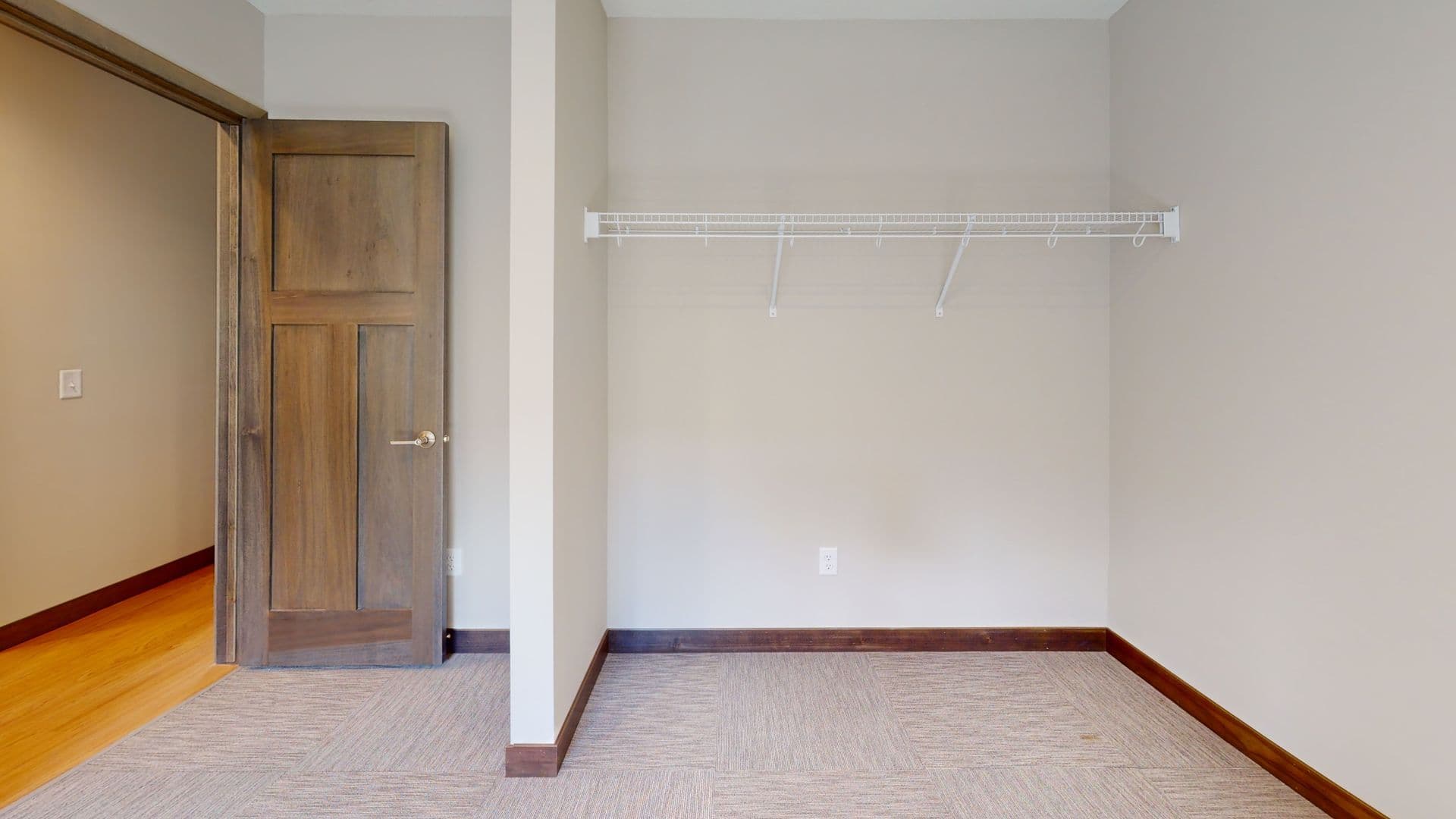 Minneapolis Apartment: 1215 8th St SE