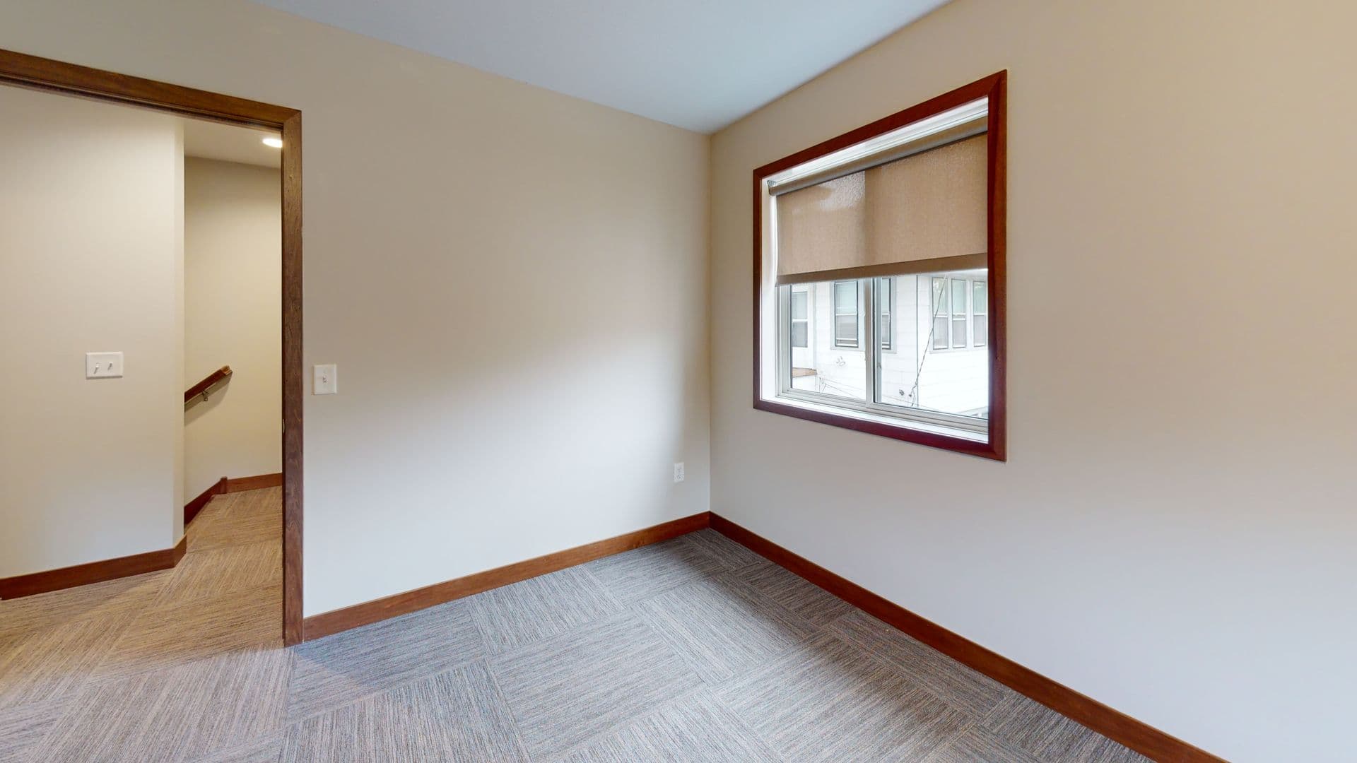 Minneapolis Apartment: 1107 7th St SE