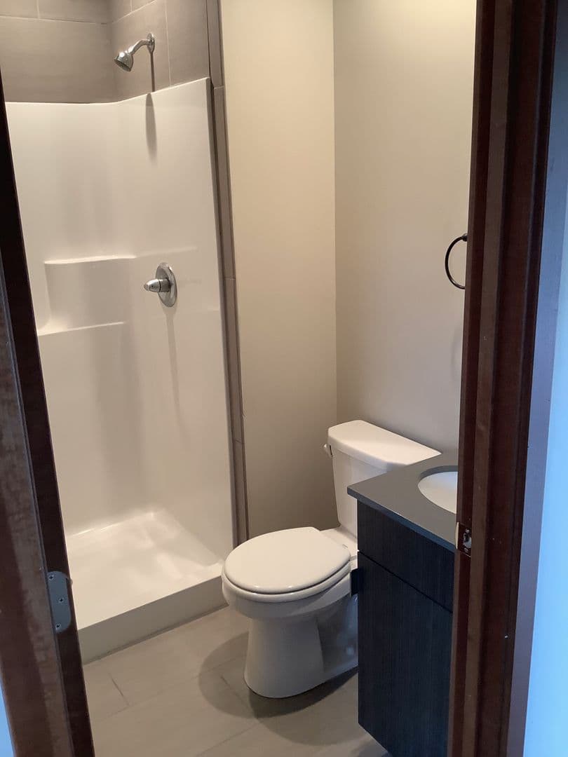 Minneapolis Apartment: 923 6th St SE