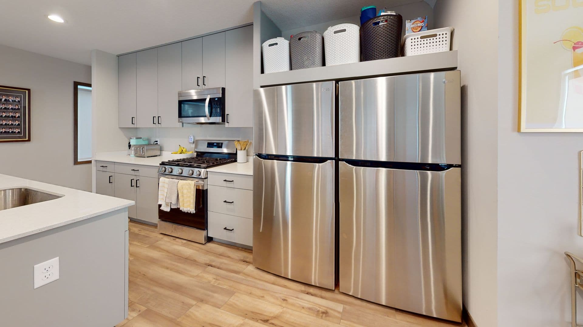 Minneapolis Apartment: 716 12th Ave SE
