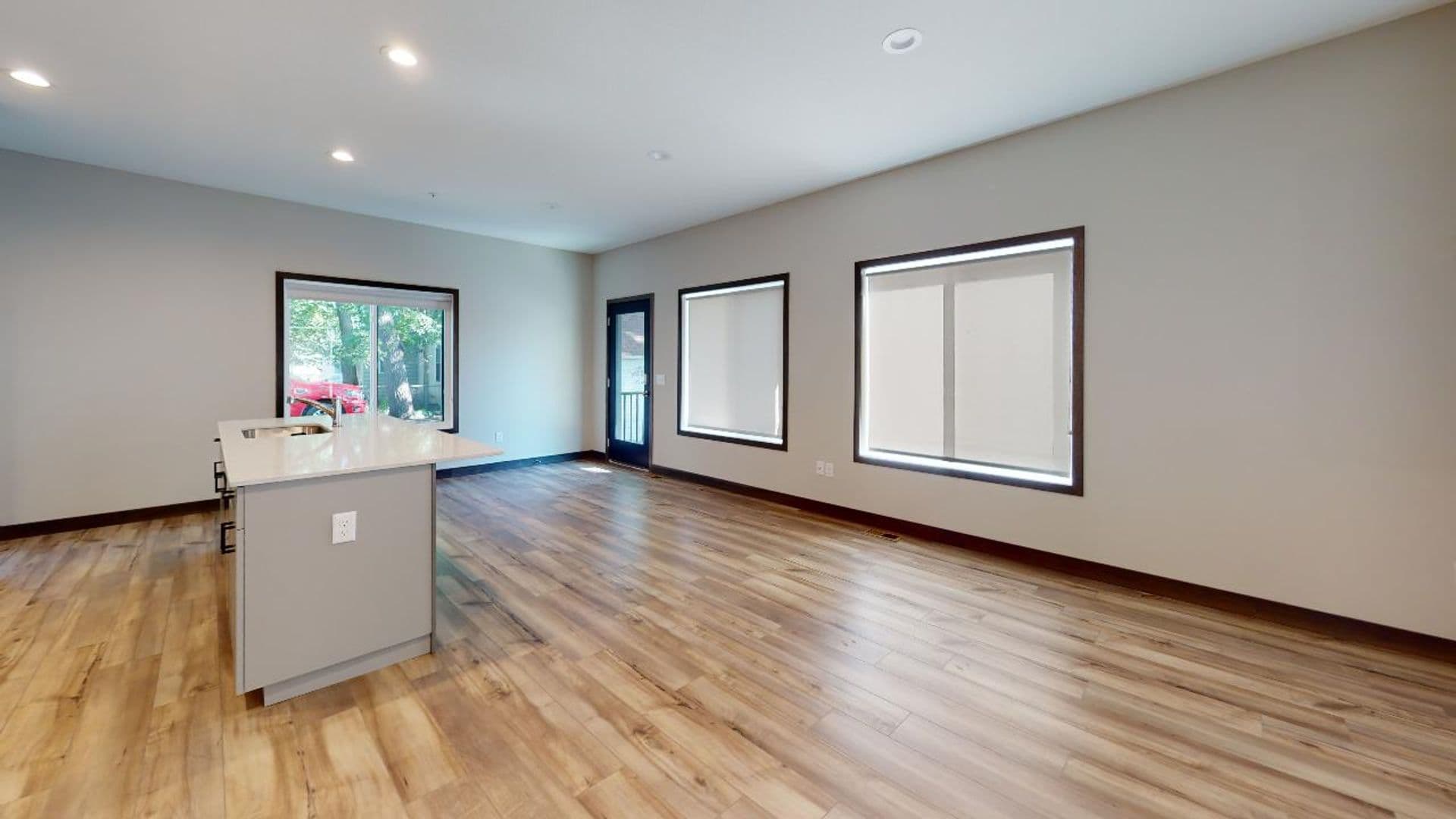 Minneapolis Apartment: 1316 8th St SE