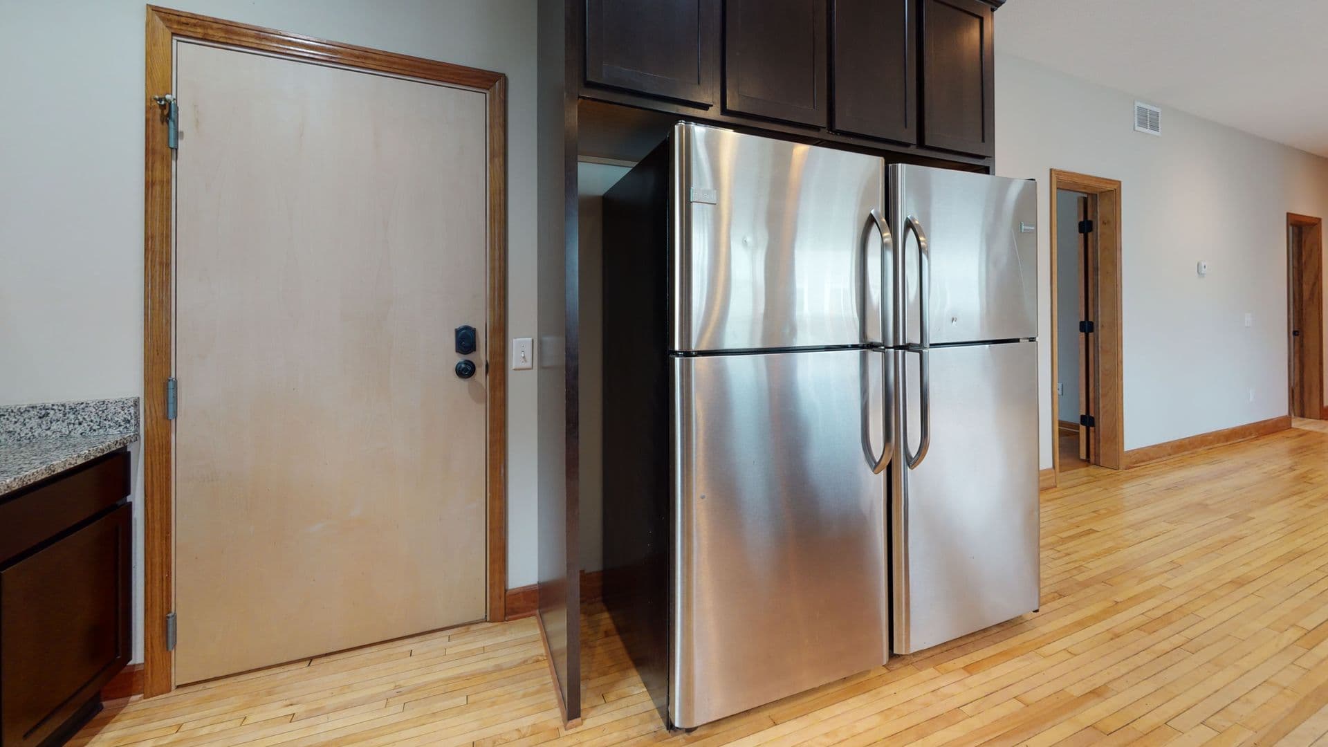 Minneapolis Apartment: 1018 16th Ave SE