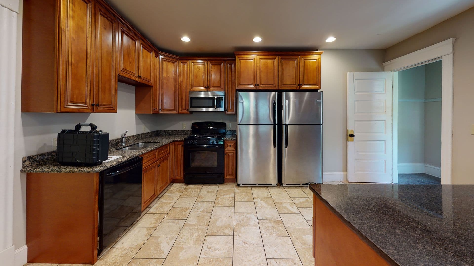 Minneapolis Apartment: 303 5th Ave SE