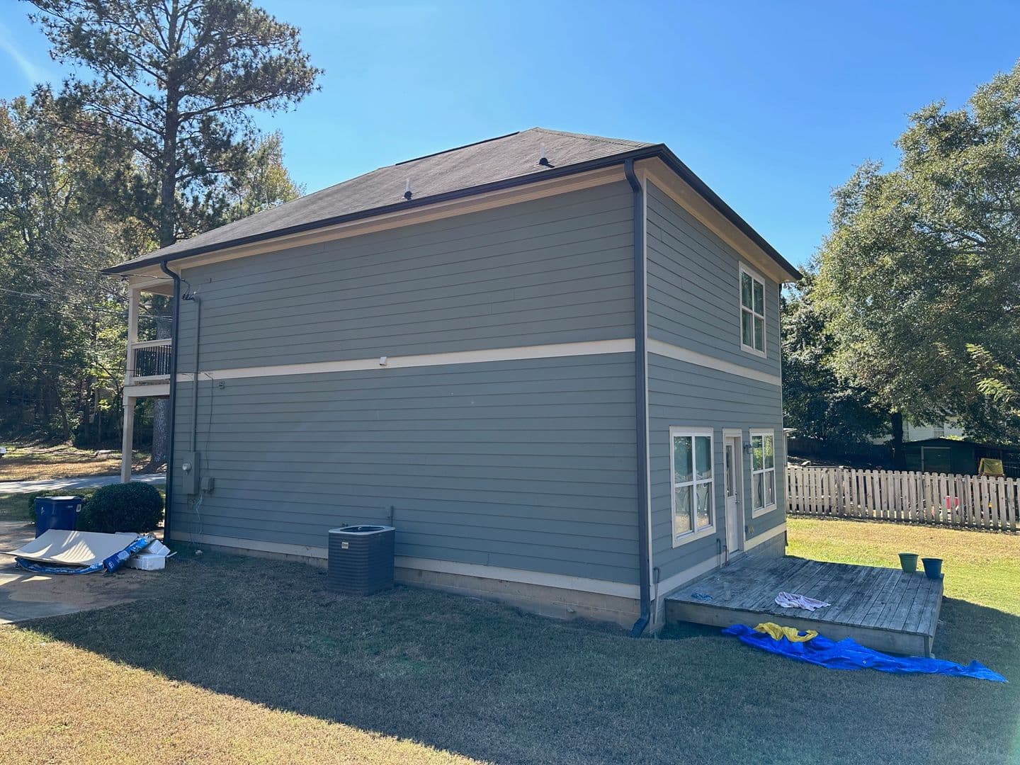 Athens House: 305 Conrad Drive