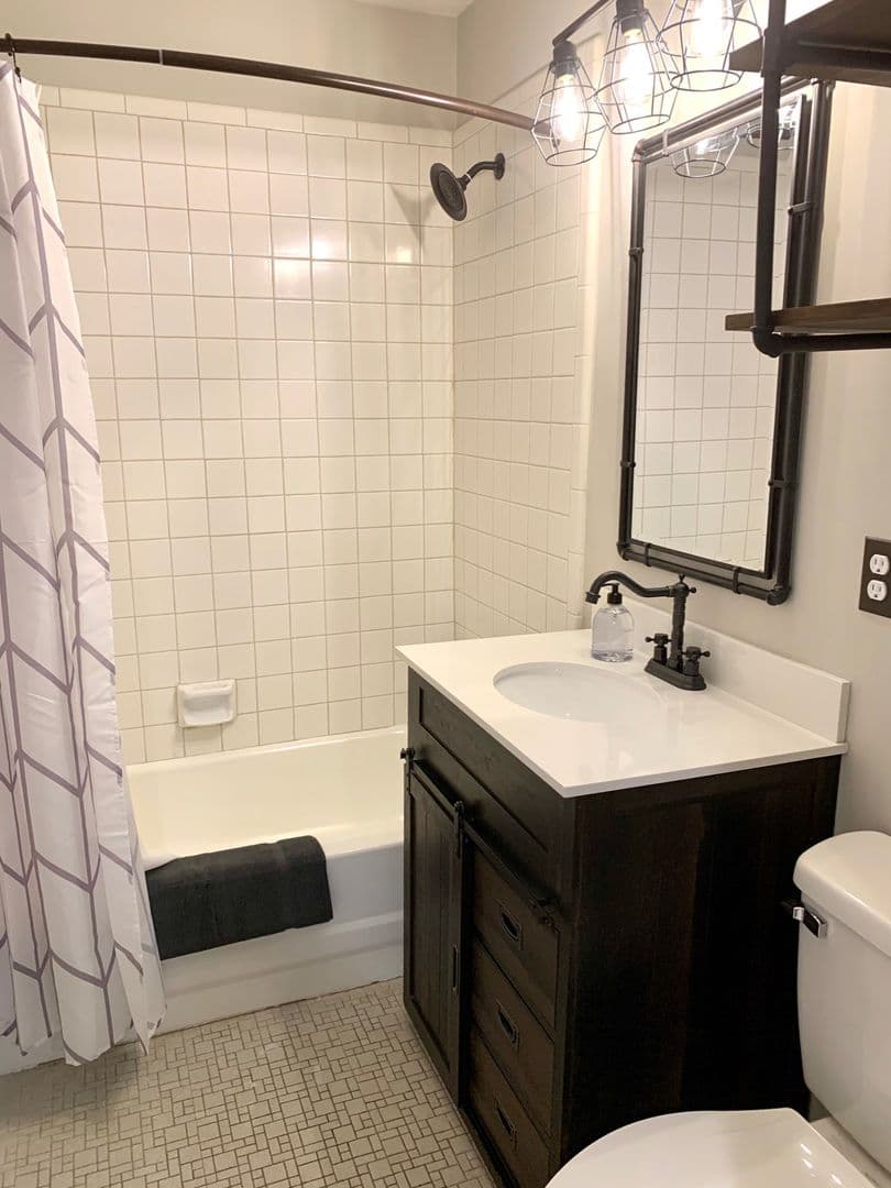 Athens Apartment: 176 Georgia Ave.