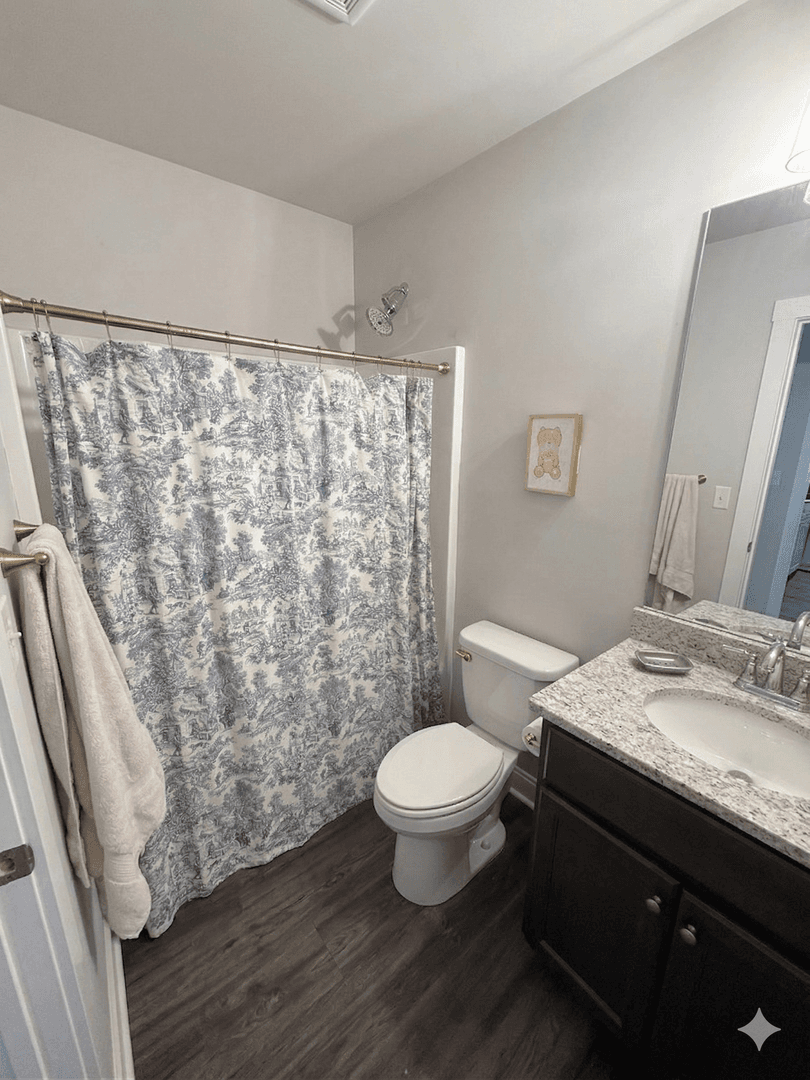 Athens House: 954 MLK Parkway