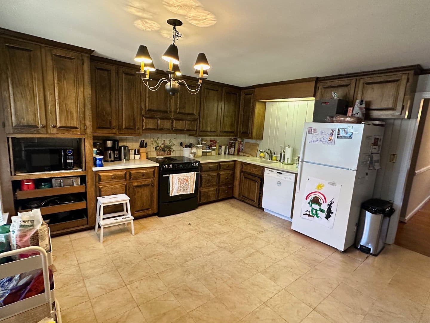 Athens House: 190 Hardin Dr