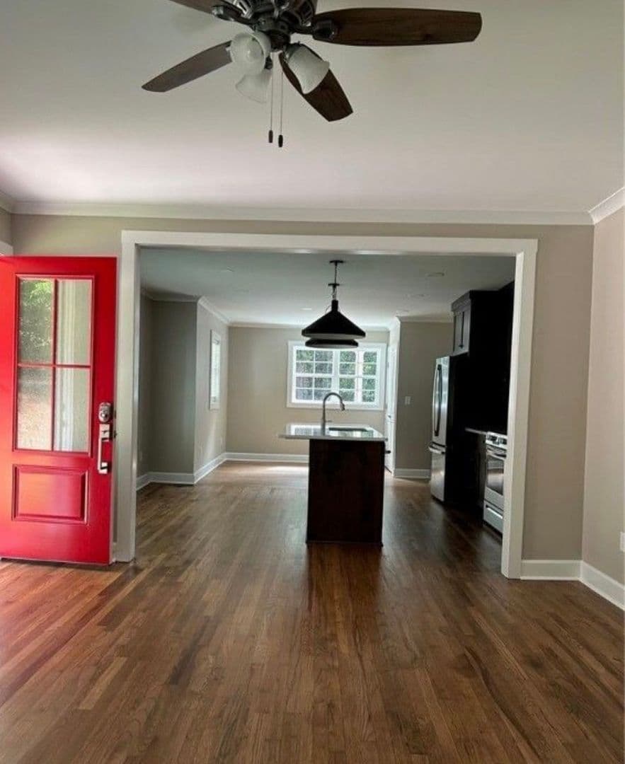 Athens House: 100 Timothy Place