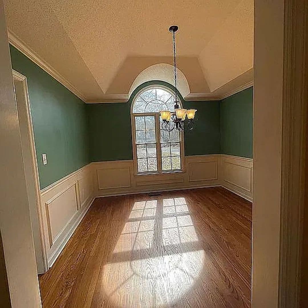 Athens House: 135 Cedar Springs Dr.