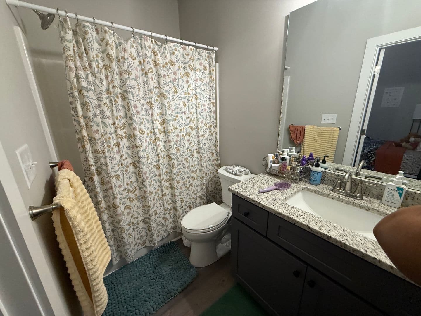 Athens House: 986 MLK Parkway