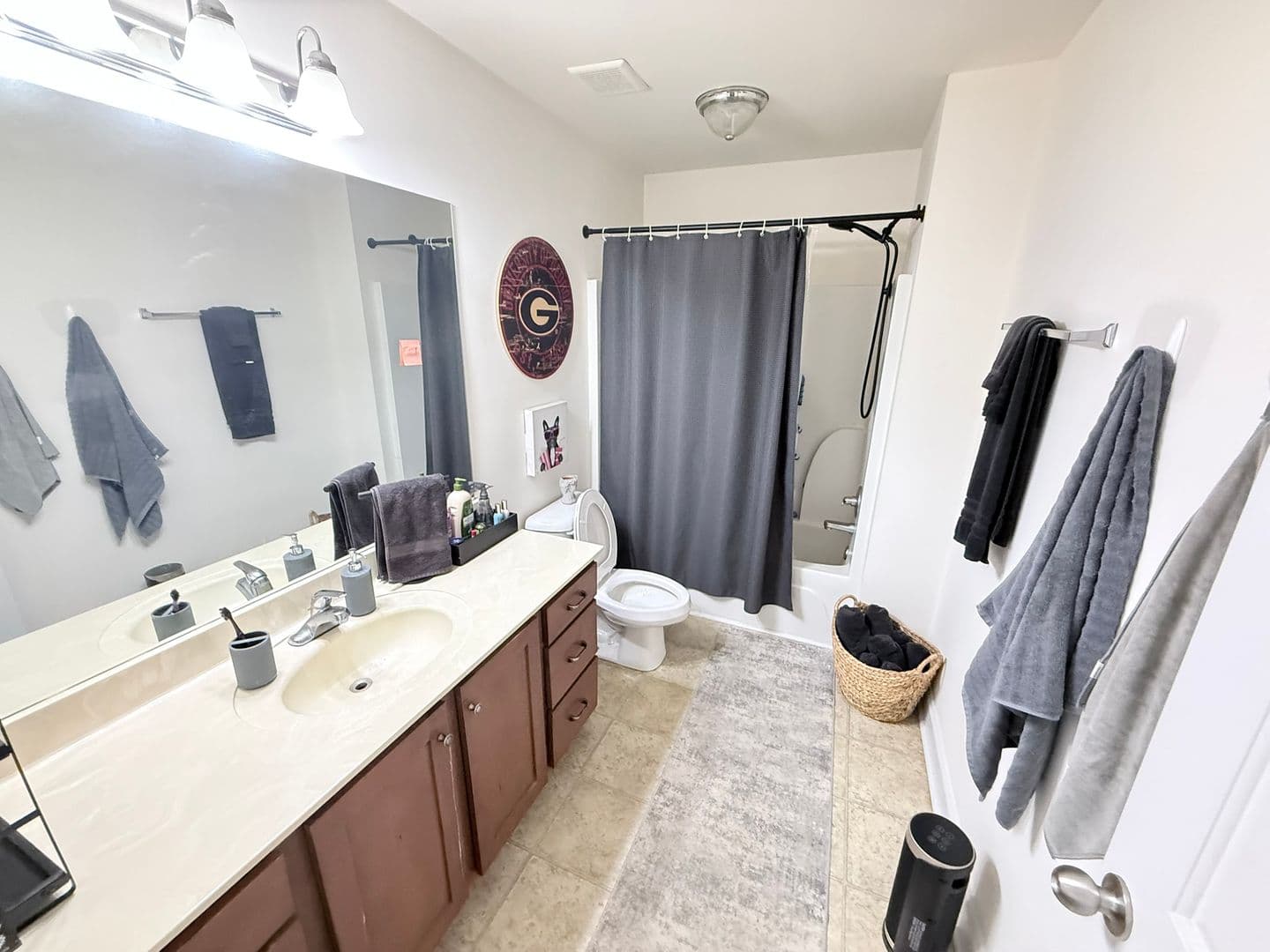 Athens House: 305 Conrad Drive