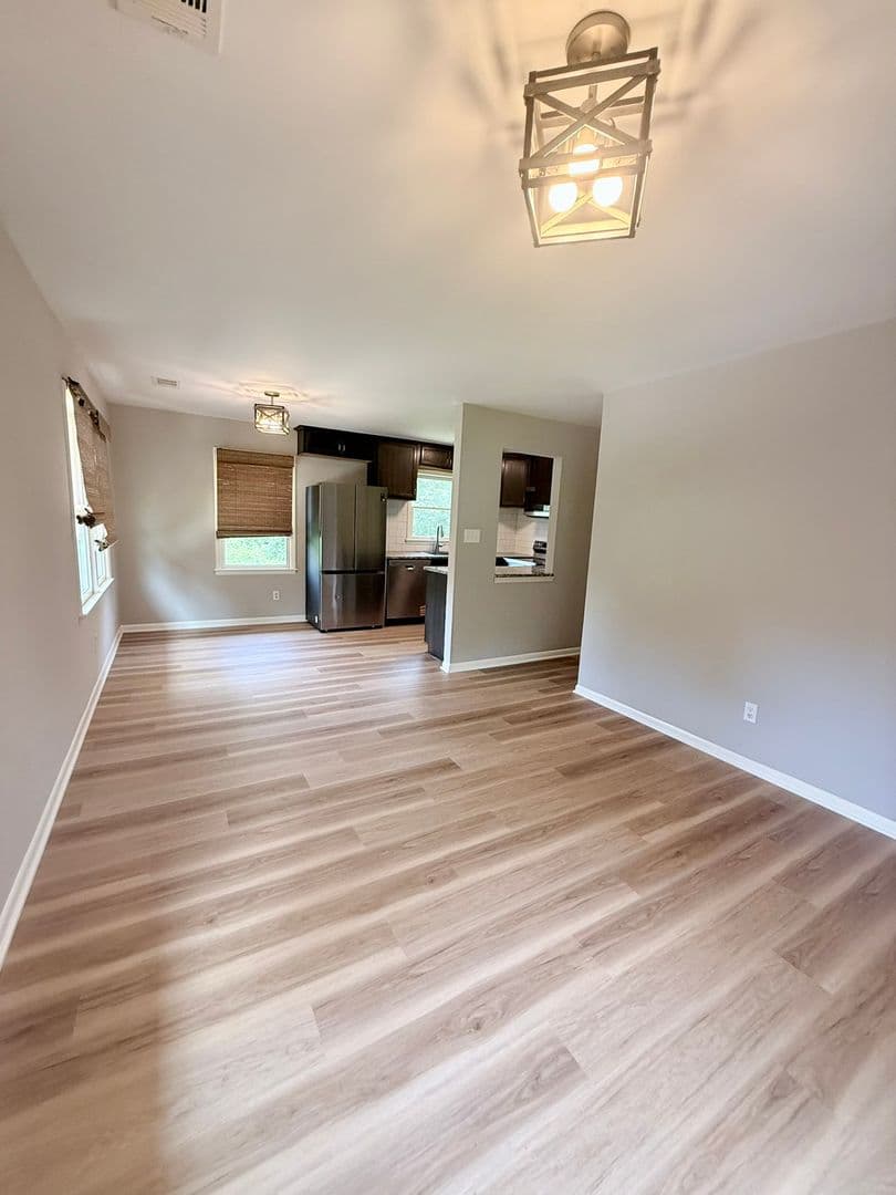 Athens Apartment: 165 Conrad Dr.