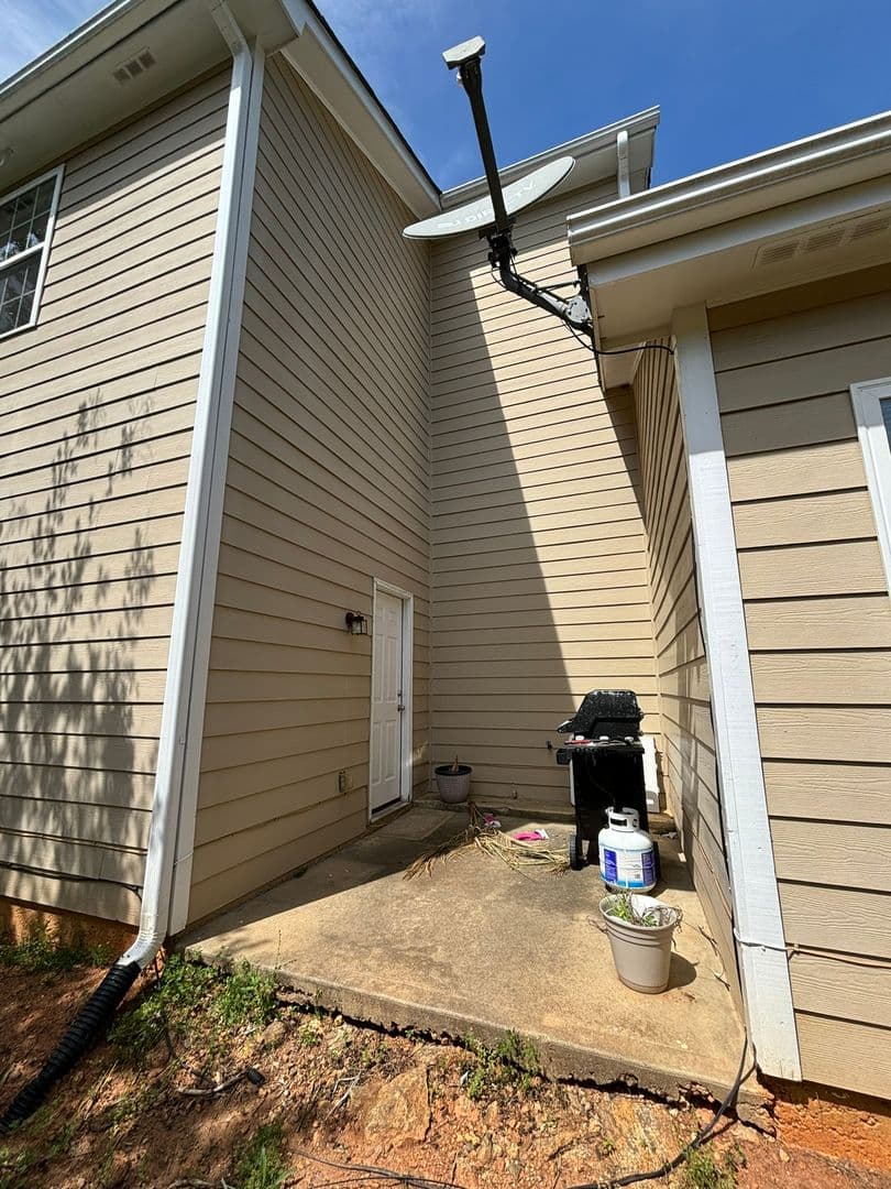 Athens House: 247 Milford Dr.