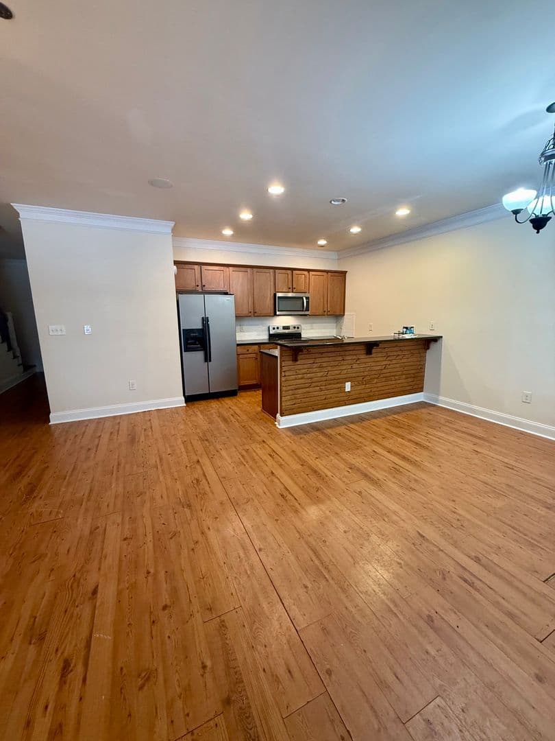 Athens House: 422 First Street