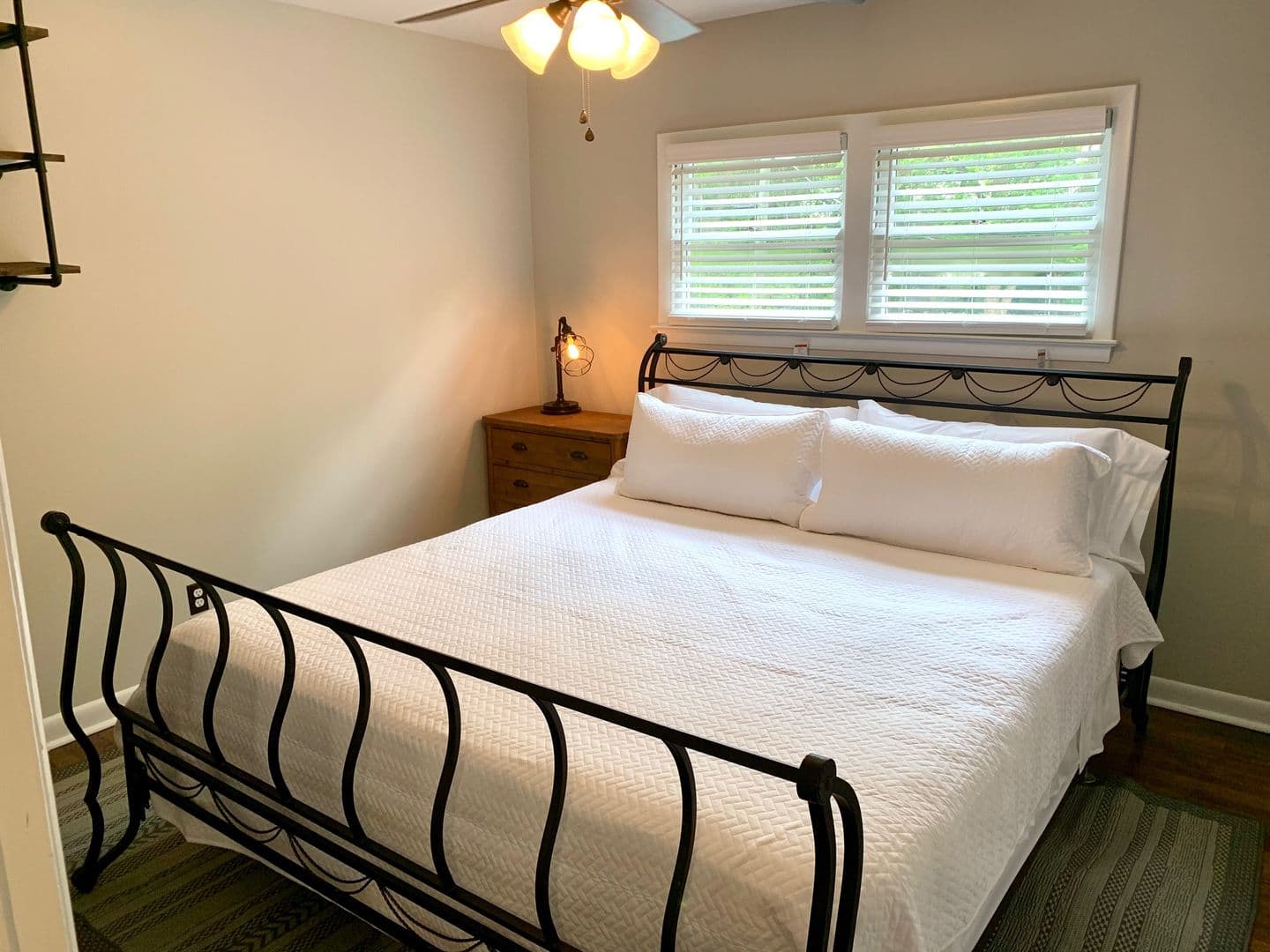 Athens Apartment: 176 Georgia Ave.