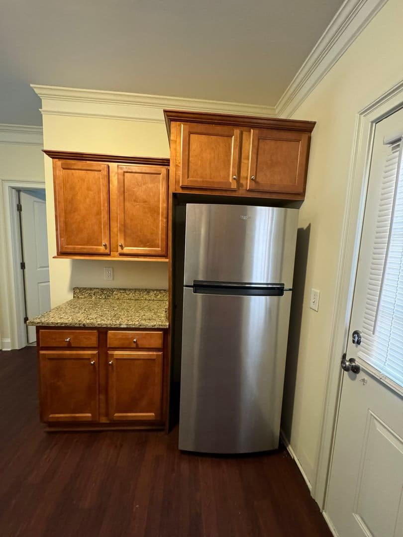 Athens House: 239 Ruth St. Unit #10