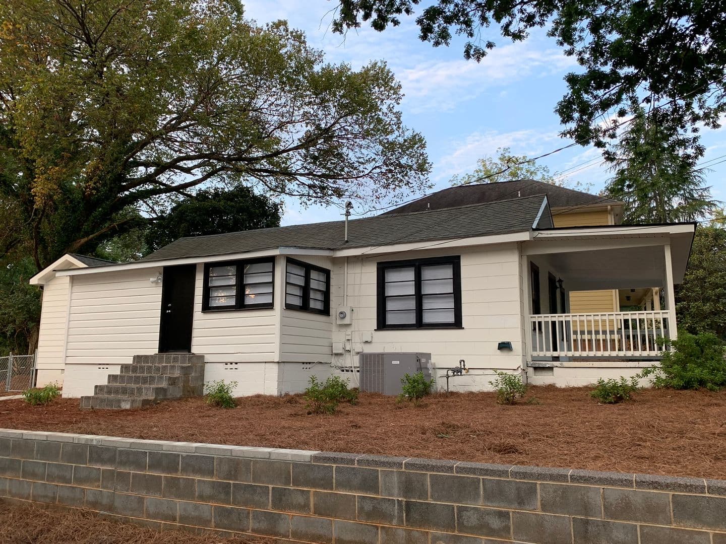 Athens House: 350 Ruth Street