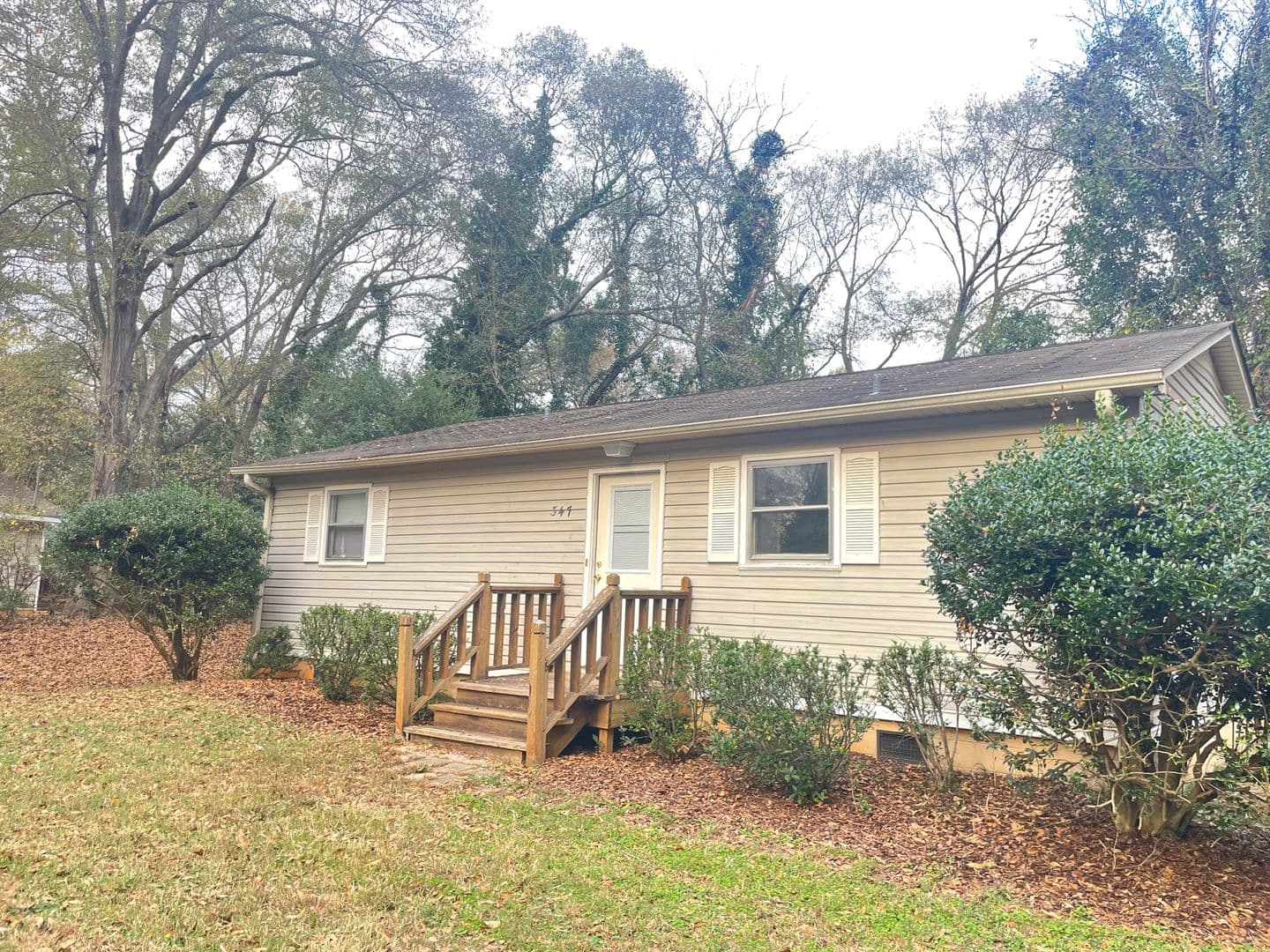 Athens House: 347 Sunset Dr.